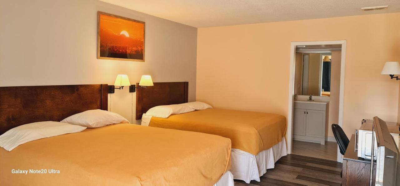 Town'N Country Motor Inn Leamington Exterior photo