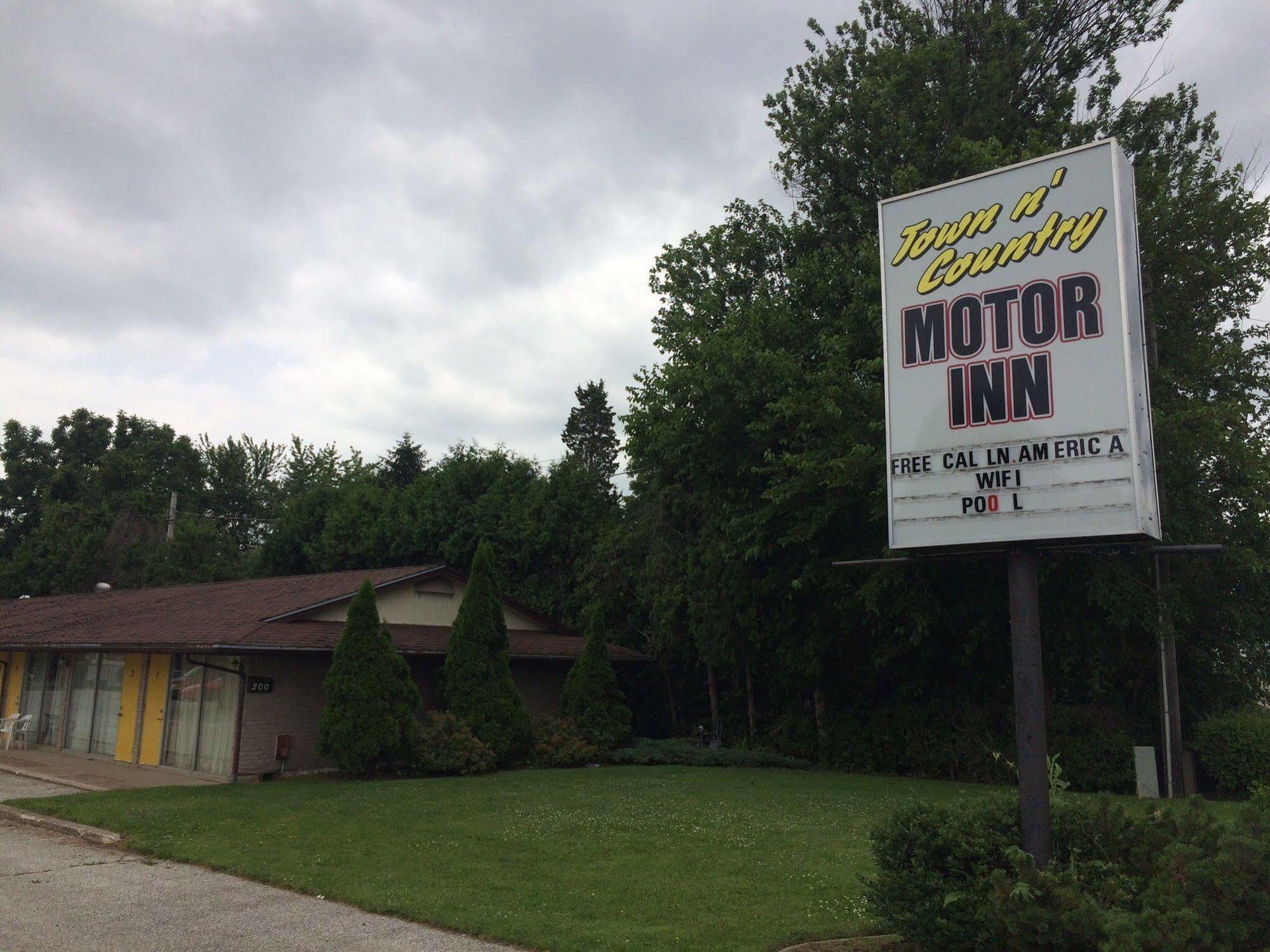 Town'N Country Motor Inn Leamington Exterior photo
