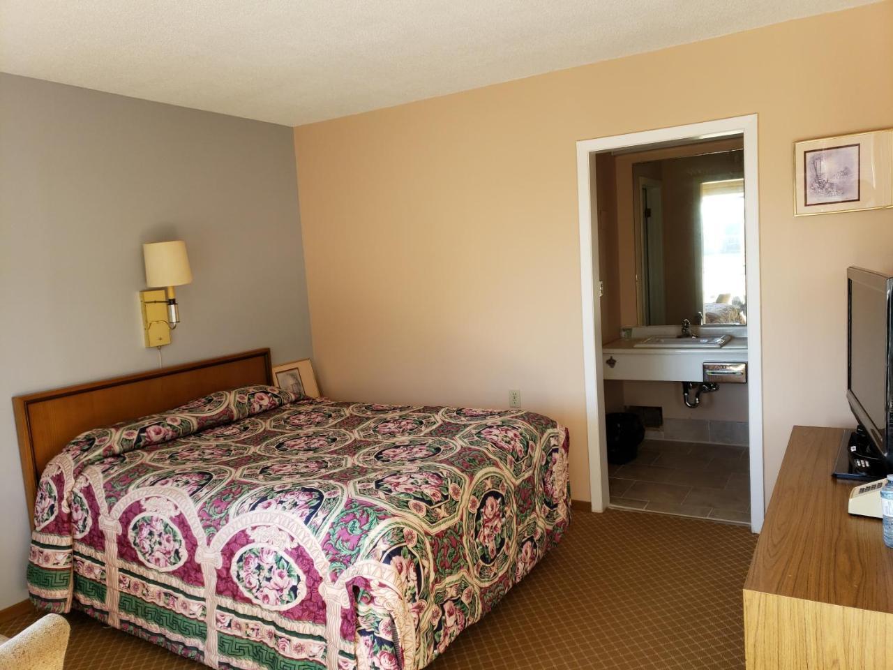 Town'N Country Motor Inn Leamington Exterior photo